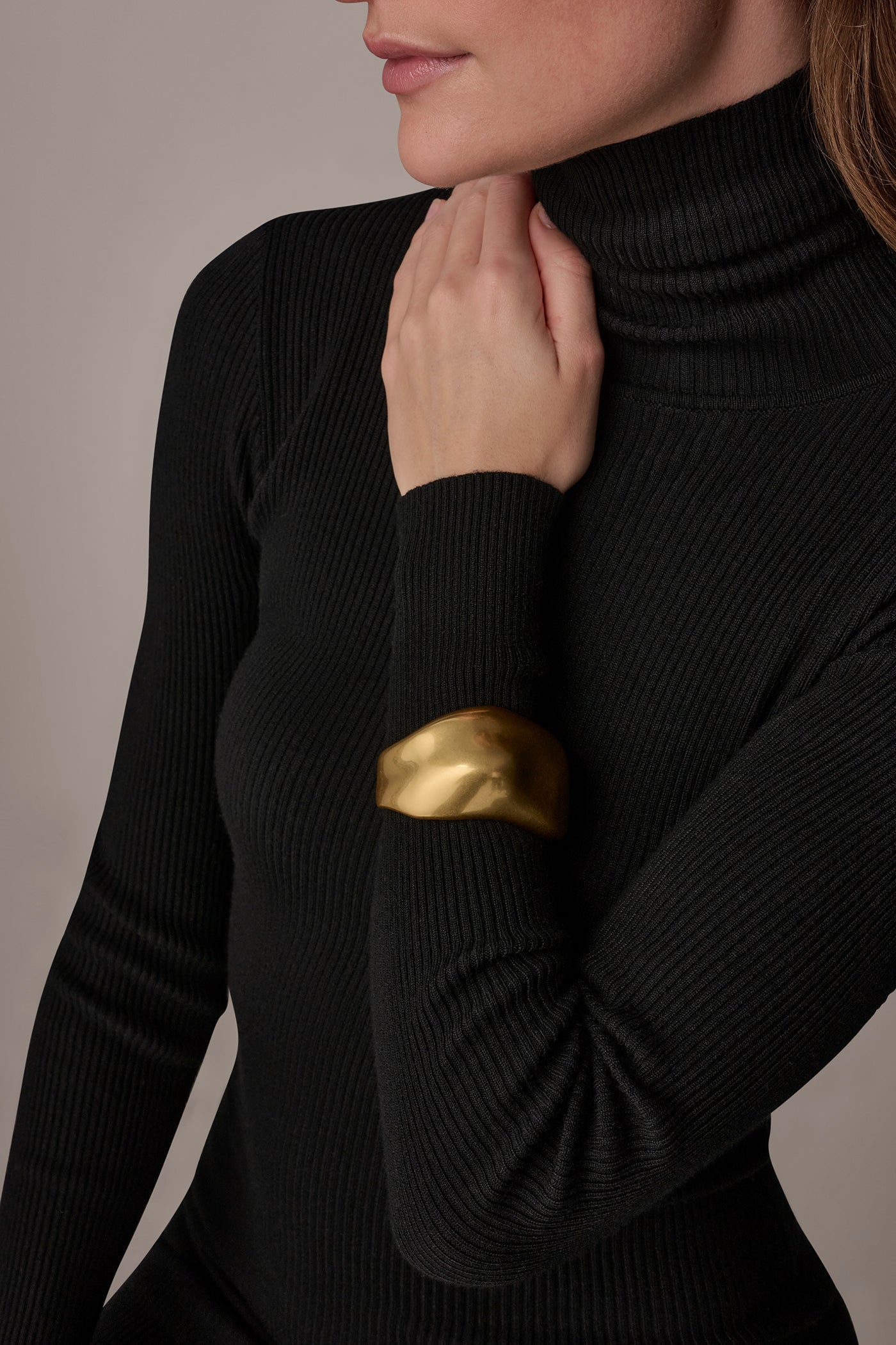 SIGNATURE CUFF BRACELET